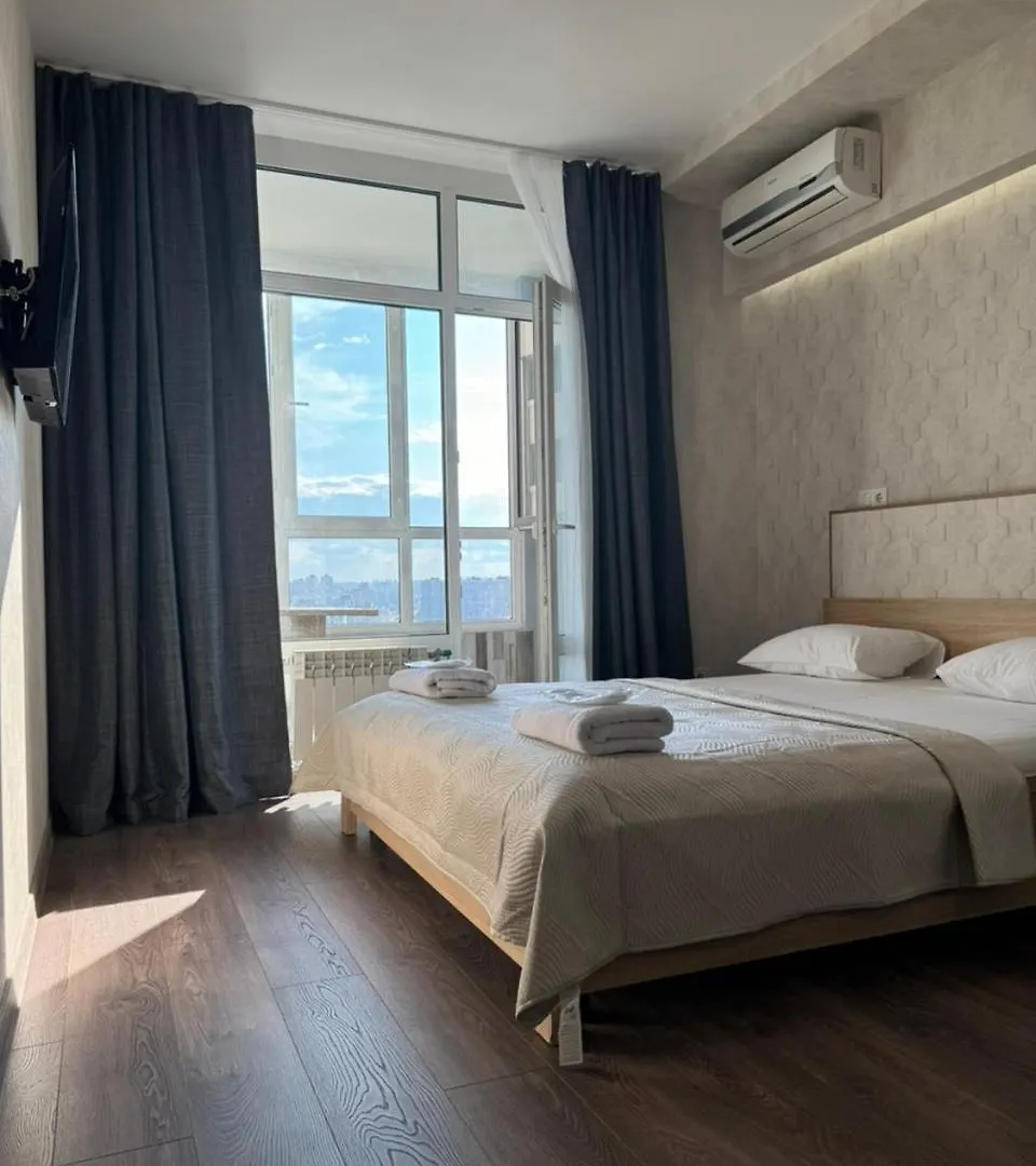 Solo Apartment Virmenska Kyiv