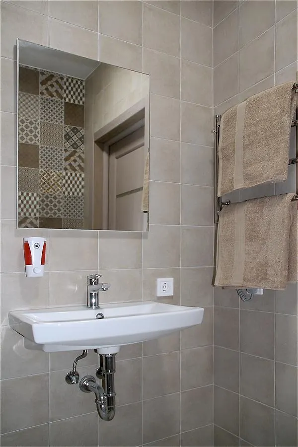 Solo Apartment Virmenska Kyiv